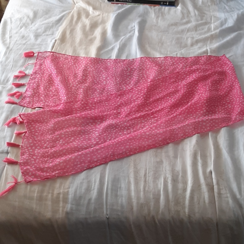 Old Navy Pink Hearts Scarf (4ft long!)